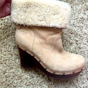 Ugg platform boots size 9.